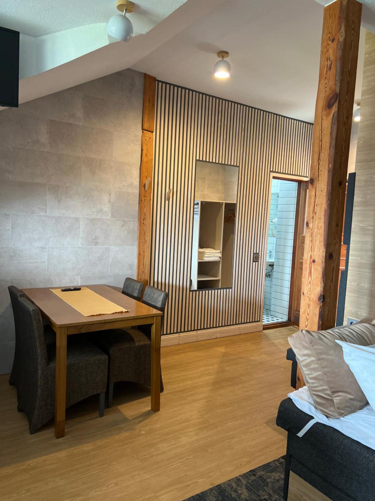 Sadama Street Villa パルヌ 部屋 写真